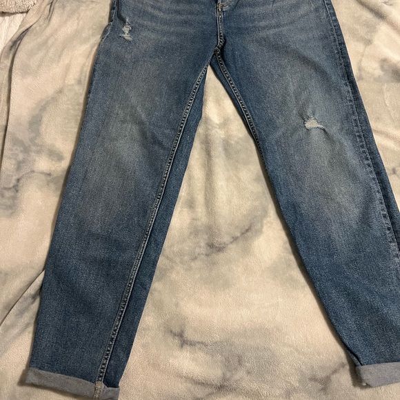 H&M Boyfriend Low Waist Mid-Wash Jean Size: 16 - Picture 6 of 9
